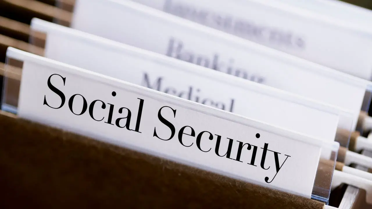 requisitos para sacar el social security por primera vez
