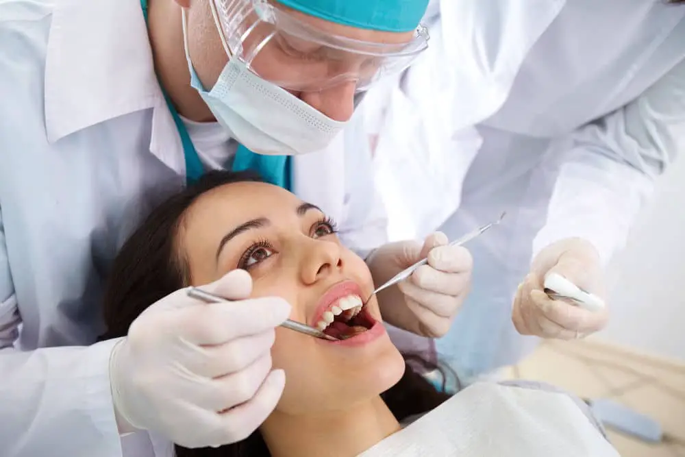 Asistente dental